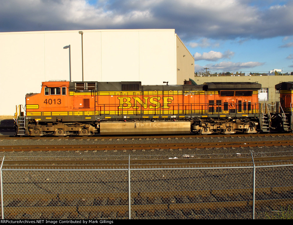 BNSF 4013